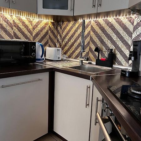 Airport Road/Repter Koezeli Haz Privat Parkoloval Apartment บูดาเปสต์ ภายนอก รูปภาพ