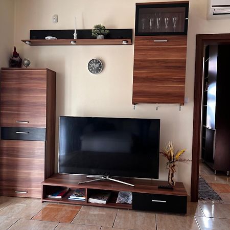 Airport Road/Repter Koezeli Haz Privat Parkoloval Apartment บูดาเปสต์ ภายนอก รูปภาพ