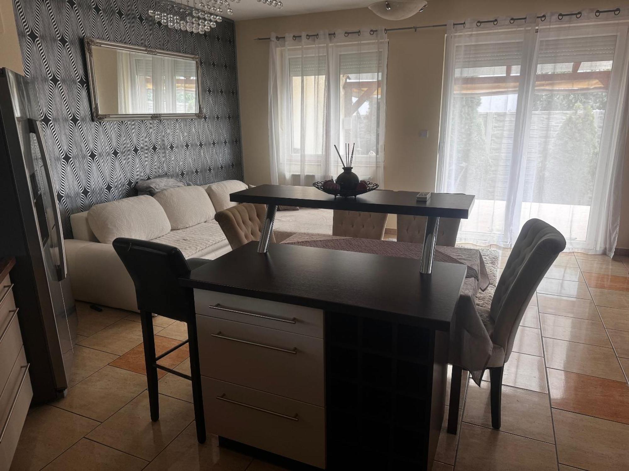 Airport Road/Repter Koezeli Haz Privat Parkoloval Apartment บูดาเปสต์ ภายนอก รูปภาพ